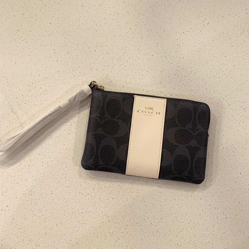 NWT- Coach Wristlet